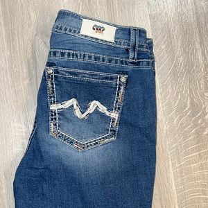 Women’s Miss Me Capris. Excellent condition.